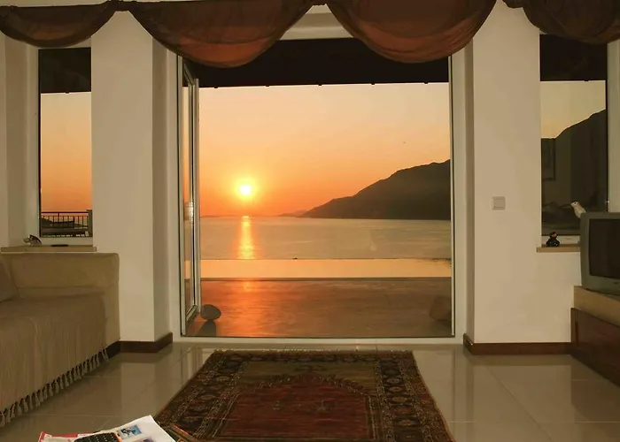 Luxury Caretta 别墅 *