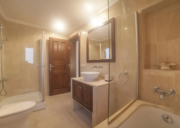 Luxury Caretta Villa *